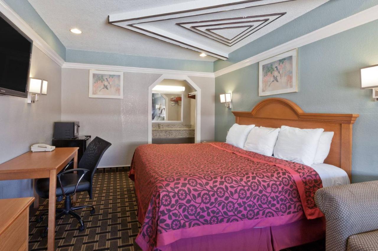 Lone Star Inn Kenedy Luaran gambar